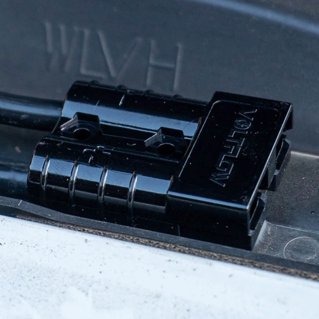 VoltFlow 12V Anderson Style Plug 50Amp - Black AP50BLACK